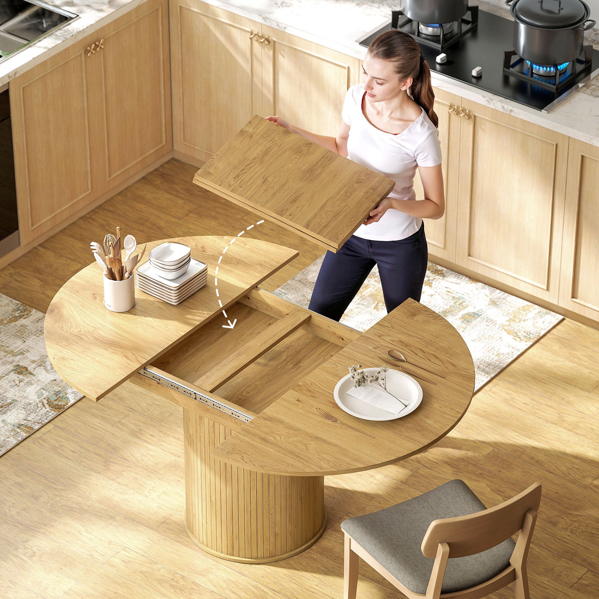 Tavolo da Pranzo Espandibile Rotondo/Ovale per 6-8 Persone con Base a Piedistallo